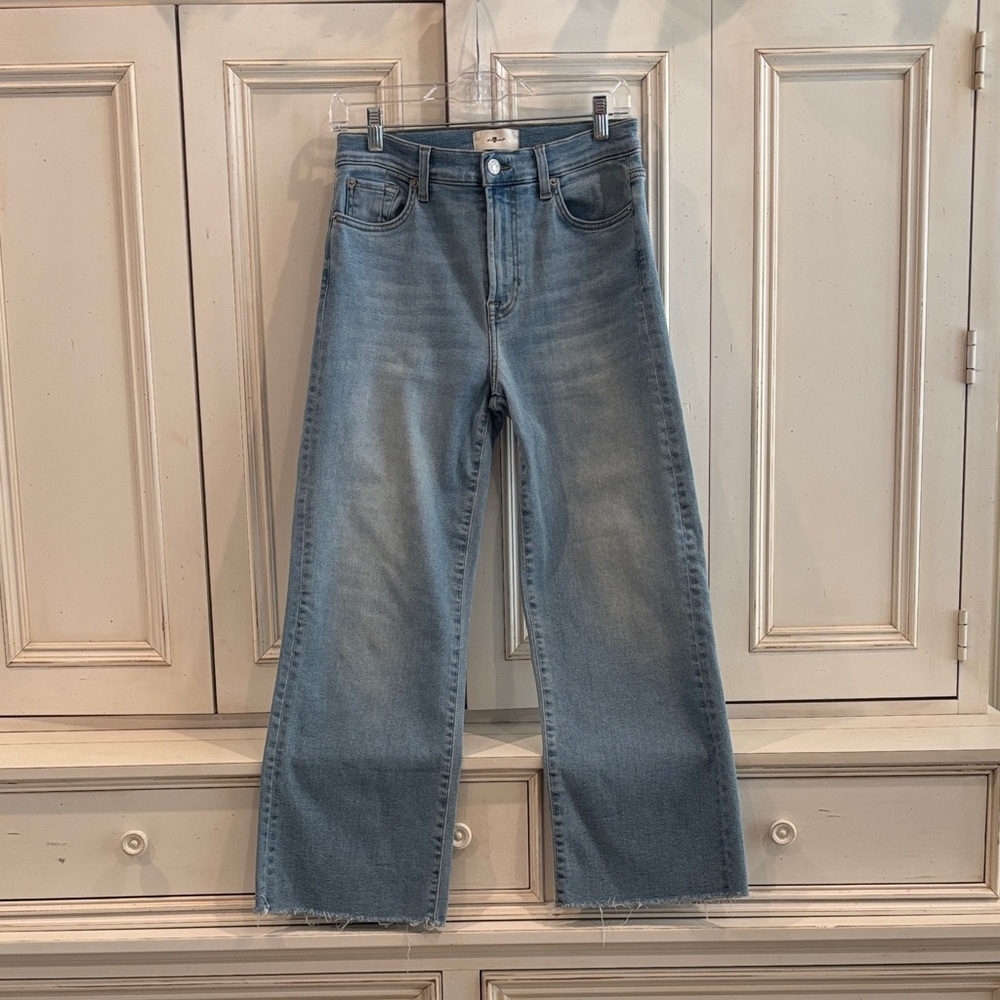 7 For All Mankind Alexa Cropped Jeans - light blue wash